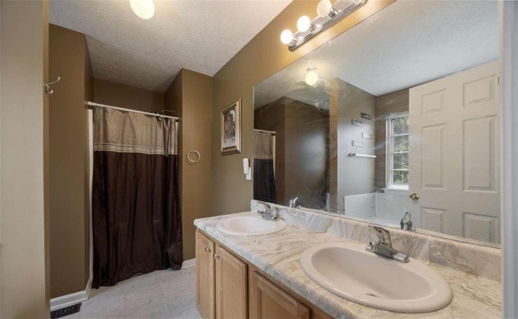 3 bedroom, 2 bathroom, 1,350 sq ft single family residence for sale at 227 Diamond Court, Carrollton, GA 30116 — photo 8