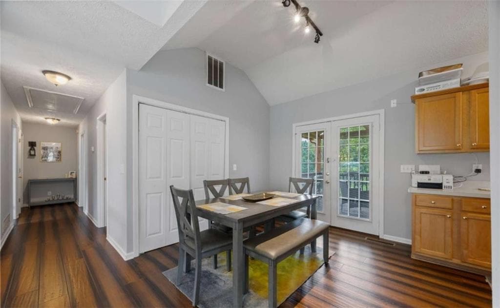 3 bedroom, 2 bathroom, 1,350 sq ft single family residence for sale at 227 Diamond Court, Carrollton, GA 30116 — photo 10