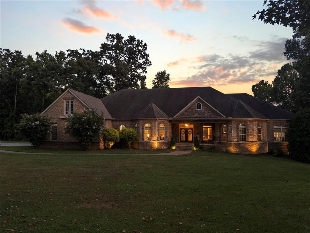 5 bedroom, 5 bathroom, 7,286 sq ft single family residence for sale at 456 E Valley Road, Rydal, GA 30171
