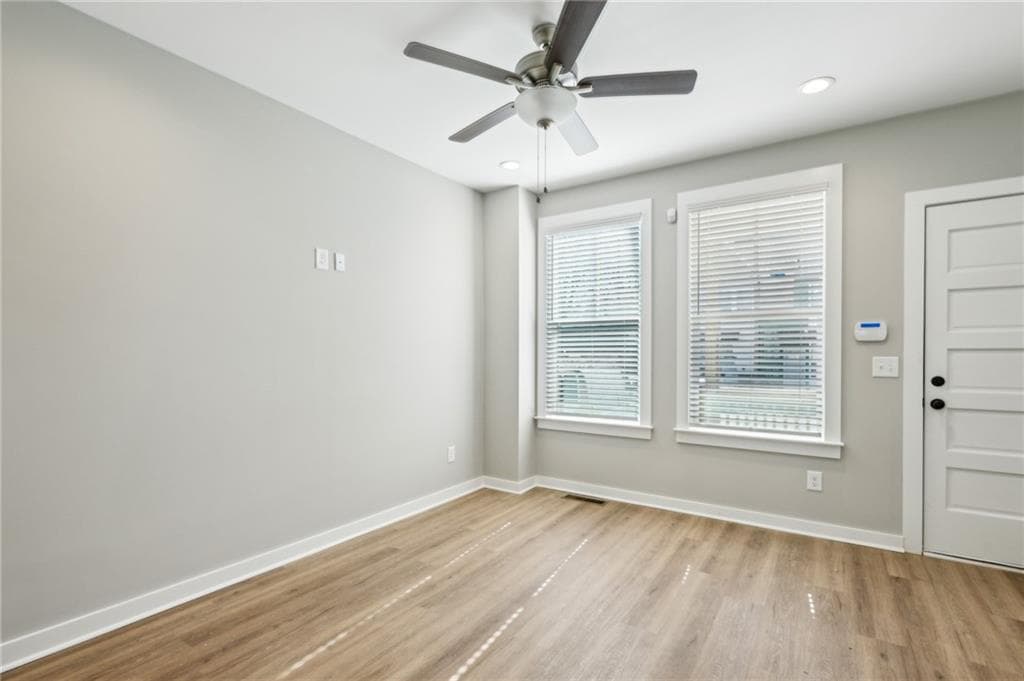 3 bedroom, 4 bathroom, 1,532 sq ft townhouse for sale at 1095 Tucker Avenue 401, Atlanta, GA 30310 — photo 5