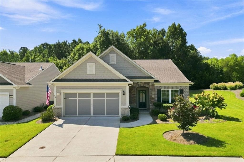 3 bedroom, 2 bathroom, 2,308 sq ft single family residence under contract at 231 Windsor Park Drive, Woodstock, GA 30188