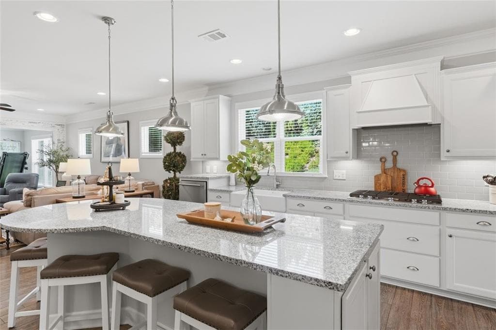 3 bedroom, 2 bathroom, 2,308 sq ft single family residence under contract at 231 Windsor Park Drive, Woodstock, GA 30188 — photo 8