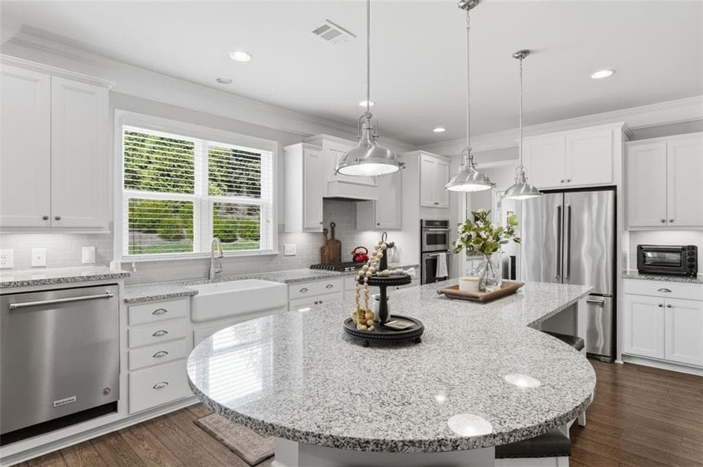 3 bedroom, 2 bathroom, 2,308 sq ft single family residence under contract at 231 Windsor Park Drive, Woodstock, GA 30188 — photo 9