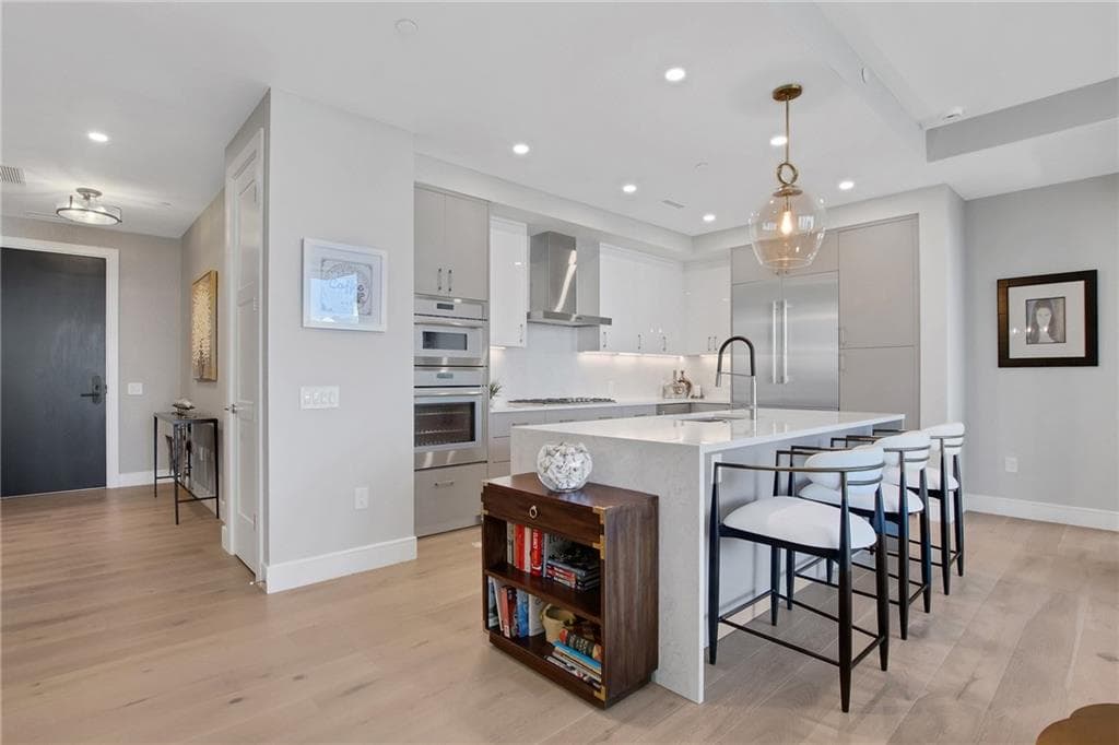 2 bedroom, 3 bathroom, 1,470 sq ft condominium for sale at 2425 Peachtree Road 1203, Atlanta, GA 30305 — photo 5