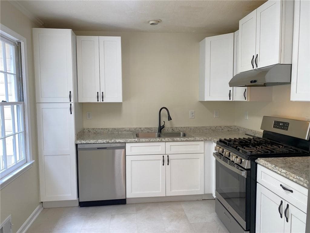 3 bedroom, 2 bathroom, 1,256 sq ft single family residence for rent at 2205 Pair Road, Marietta, GA 30008 for $2,000 a month — photo 7