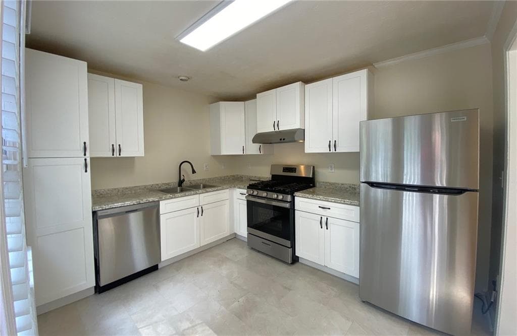 3 bedroom, 2 bathroom, 1,256 sq ft single family residence for rent at 2205 Pair Road, Marietta, GA 30008 for $2,000 a month — photo 9
