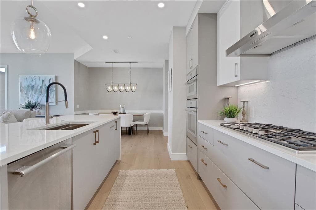 2 bedroom, 3 bathroom, 1,470 sq ft condominium for sale at 2425 Peachtree Road 1203, Atlanta, GA 30305 — photo 8