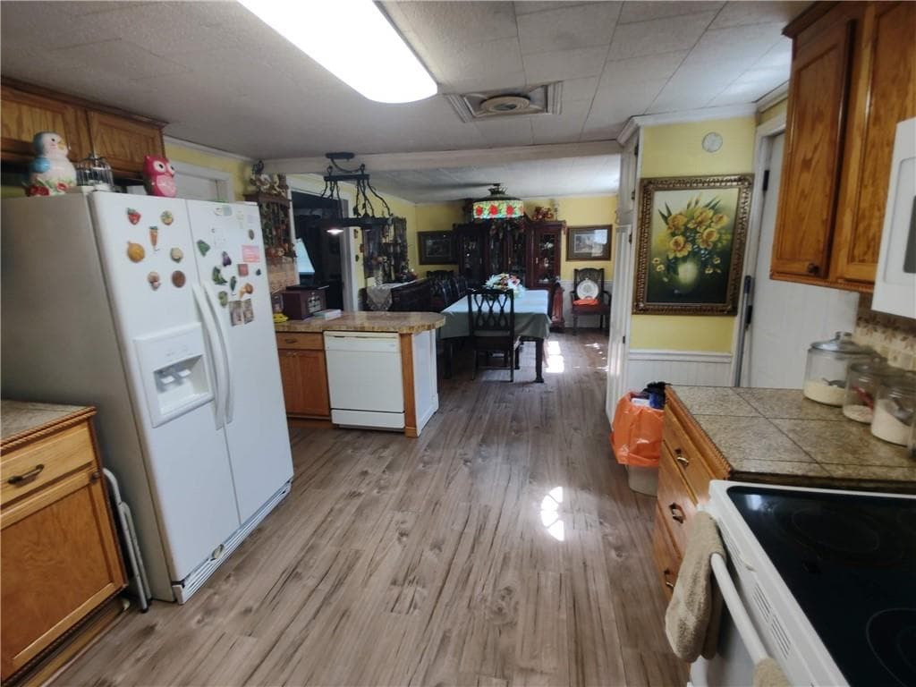 2 bedroom, 1 bathroom, 1,320 sq ft single family residence for sale at 940 County Road 387, Cedar Bluff, AL 35959 — photo 5