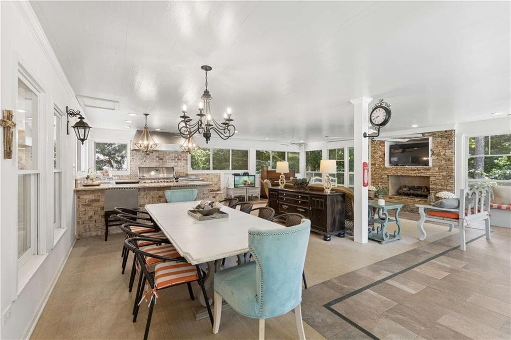4 bedroom, 3 bathroom, 3,624 sq ft single family residence for sale at 4770 Hamptons Drive, Alpharetta, GA 30004 — photo 2