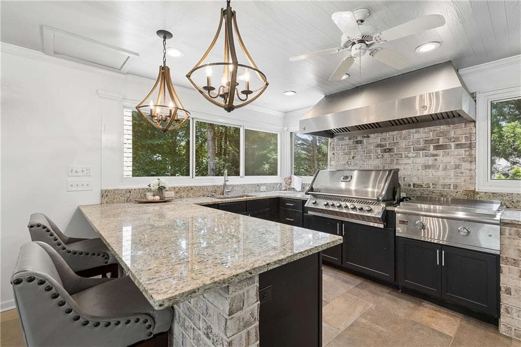 4 bedroom, 3 bathroom, 3,624 sq ft single family residence for sale at 4770 Hamptons Drive, Alpharetta, GA 30004 — photo 3