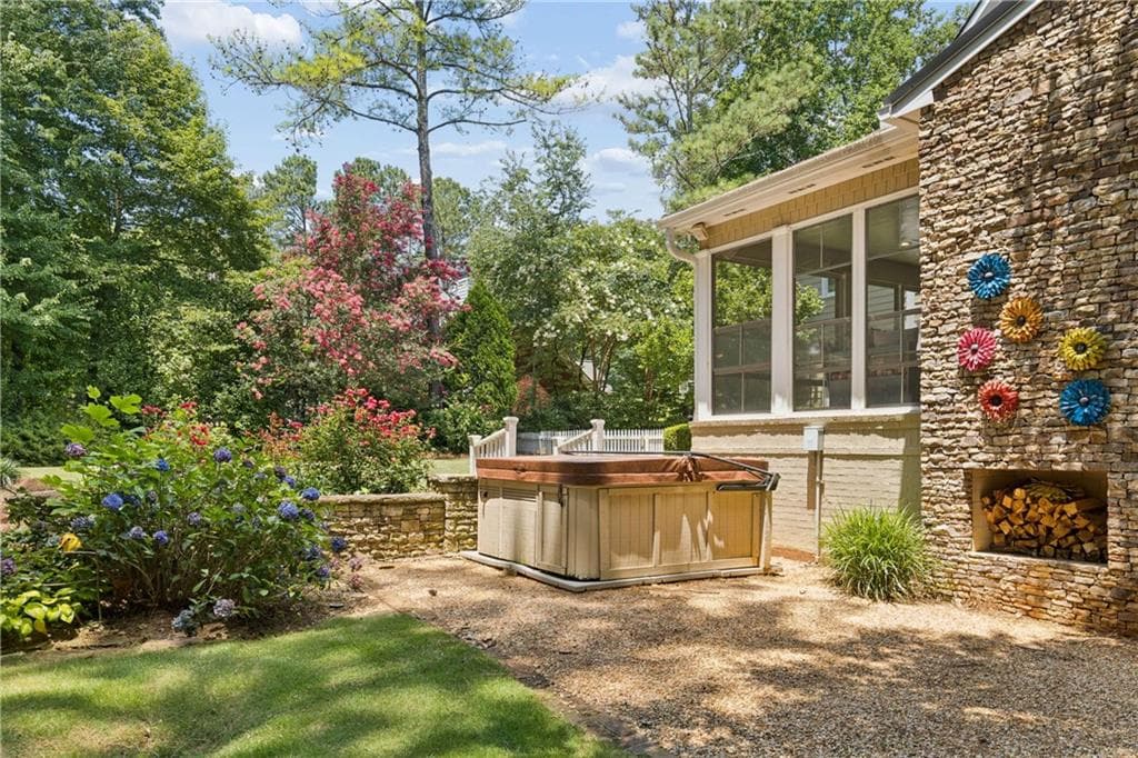 4 bedroom, 3 bathroom, 3,624 sq ft single family residence for sale at 4770 Hamptons Drive, Alpharetta, GA 30004 — photo 5