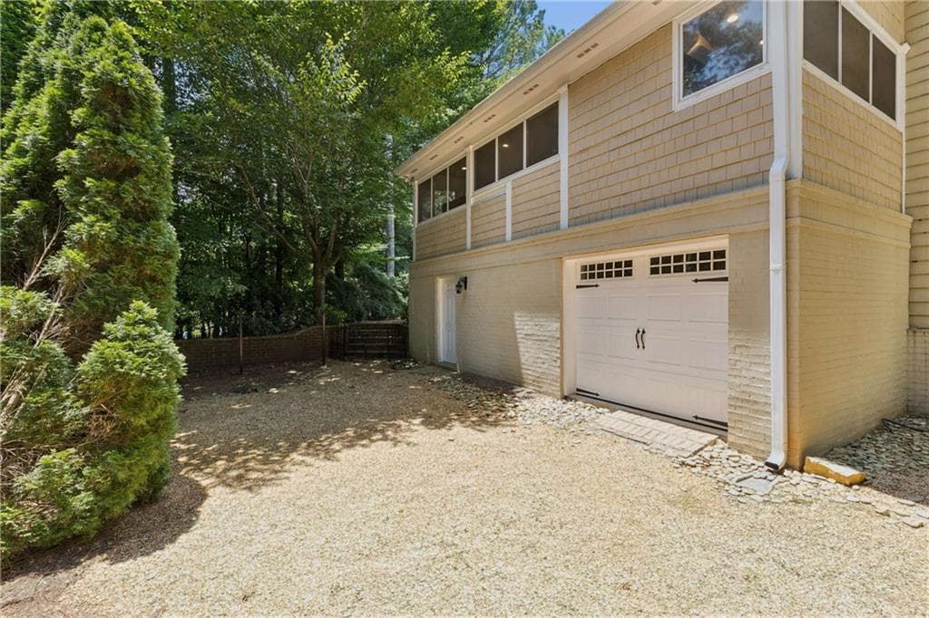 4 bedroom, 3 bathroom, 3,624 sq ft single family residence for sale at 4770 Hamptons Drive, Alpharetta, GA 30004 — photo 6