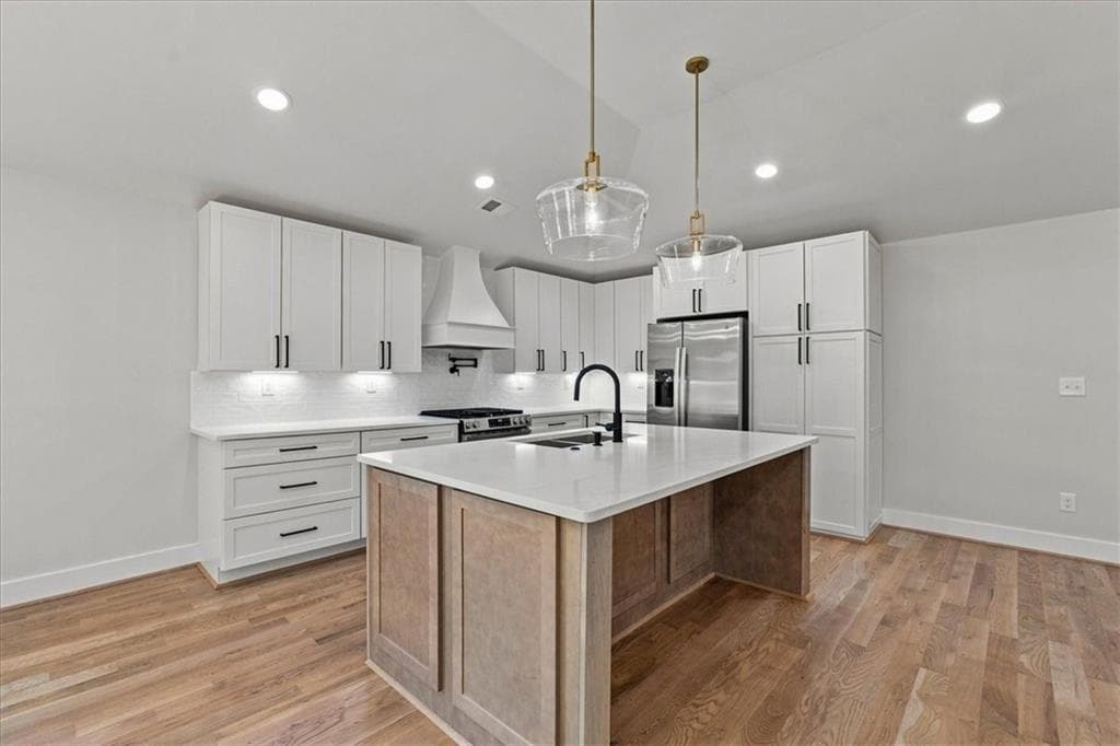 4 bedroom, 3 bathroom, 2,200 sq ft single family residence for sale at 1068 Mclinden Avenue, Smyrna, GA 30080 — photo 10