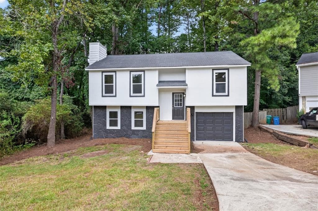 4 bedroom, 2 bathroom, 1,476 sq ft single family residence under contract at 3321 Eastwood Trail, Snellville, GA 30078 — photo 2