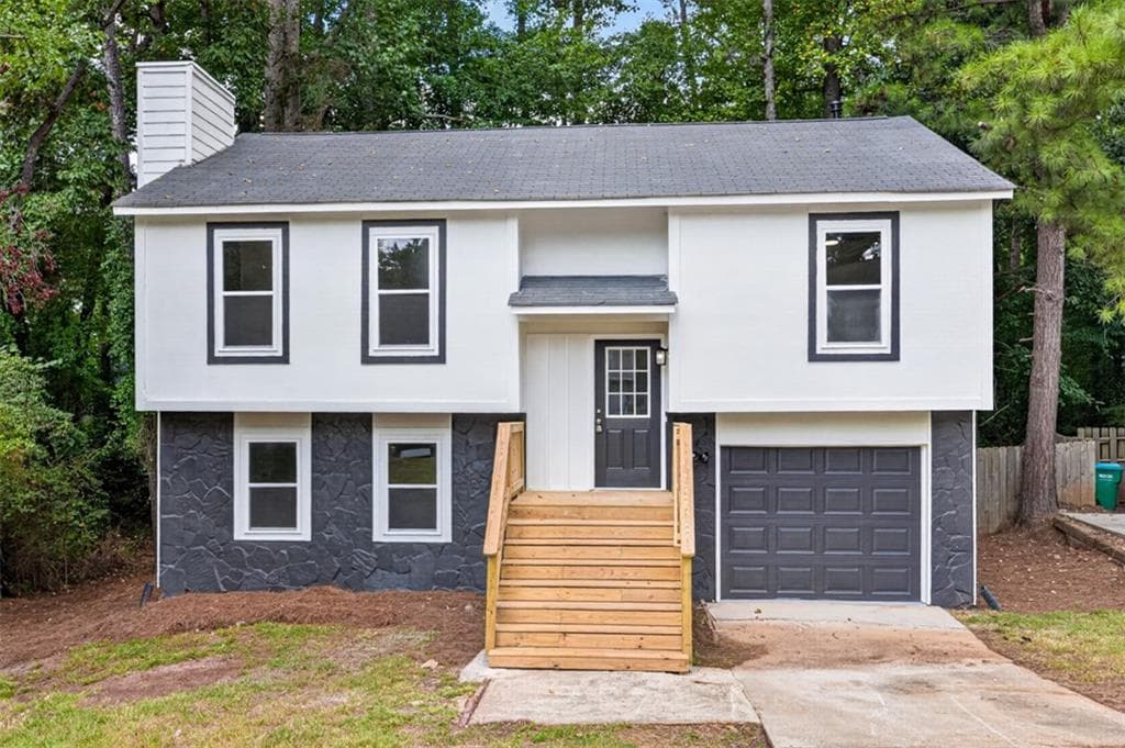 4 bedroom, 2 bathroom, 1,476 sq ft single family residence under contract at 3321 Eastwood Trail, Snellville, GA 30078