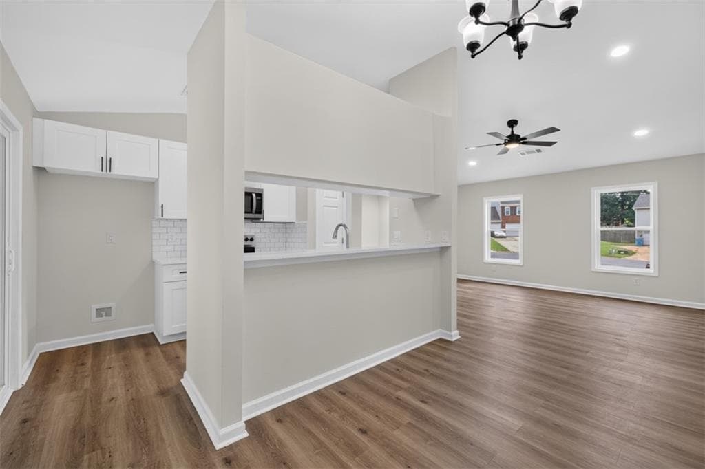 4 bedroom, 2 bathroom, 1,476 sq ft single family residence under contract at 3321 Eastwood Trail, Snellville, GA 30078 — photo 10