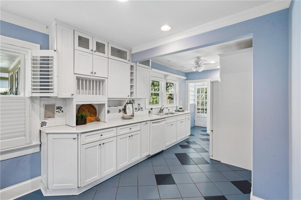 3 bedroom, 2 bathroom, 1,641 sq ft single family residence for sale at 942 Gilbert Street, Atlanta, GA 30316 — photo 6