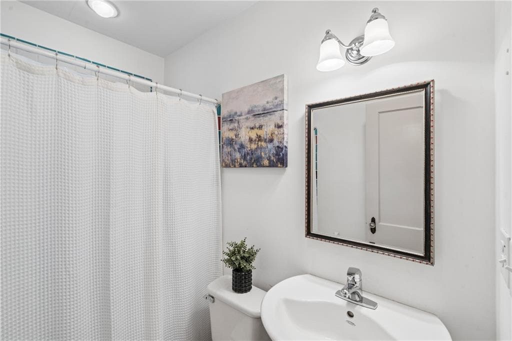 3 bedroom, 2 bathroom, 1,641 sq ft single family residence for sale at 942 Gilbert Street, Atlanta, GA 30316 — photo 9