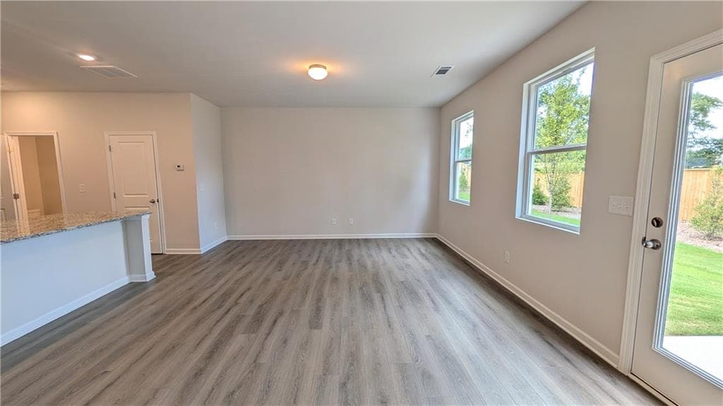 3 bedroom, 3 bathroom, 1,734 sq ft single family residence for sale at 517 Hayes Lane, Canton, GA 30115 — photo 9