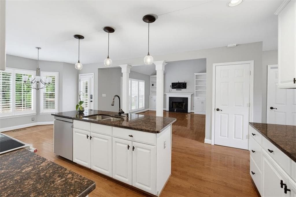 5 bedroom, 4 bathroom, 3,802 sq ft single family residence for sale at 1014 Legacy Walk, Woodstock, GA 30189 — photo 7