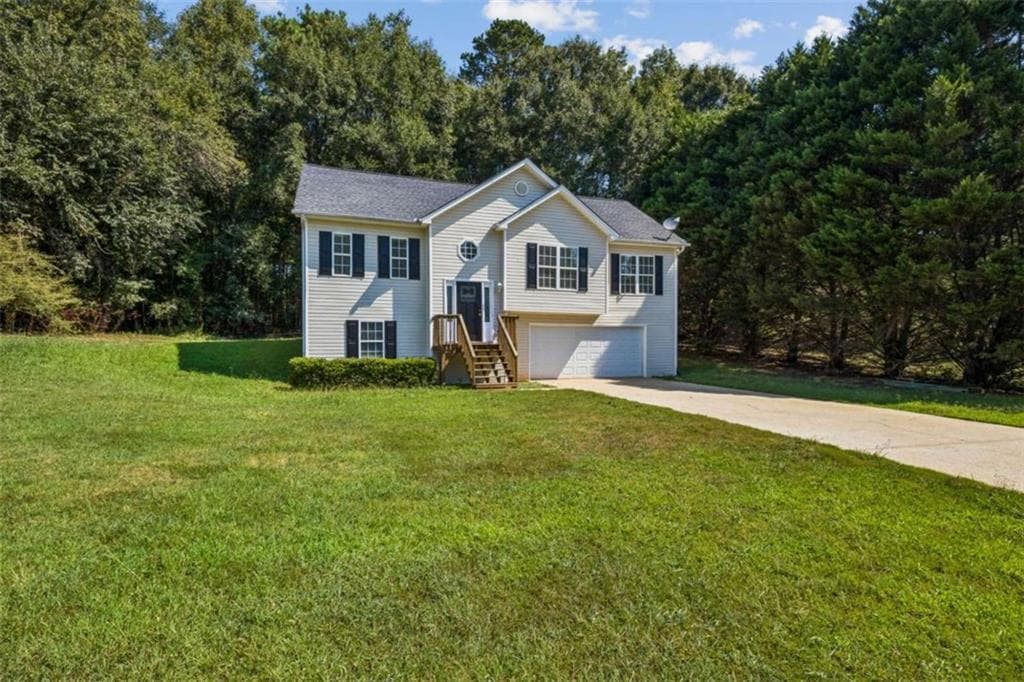 4 bedroom, 2 bathroom, 1,828 sq ft single family residence for sale at 208 Albert Lane, Jefferson, GA 30549 — photo 4