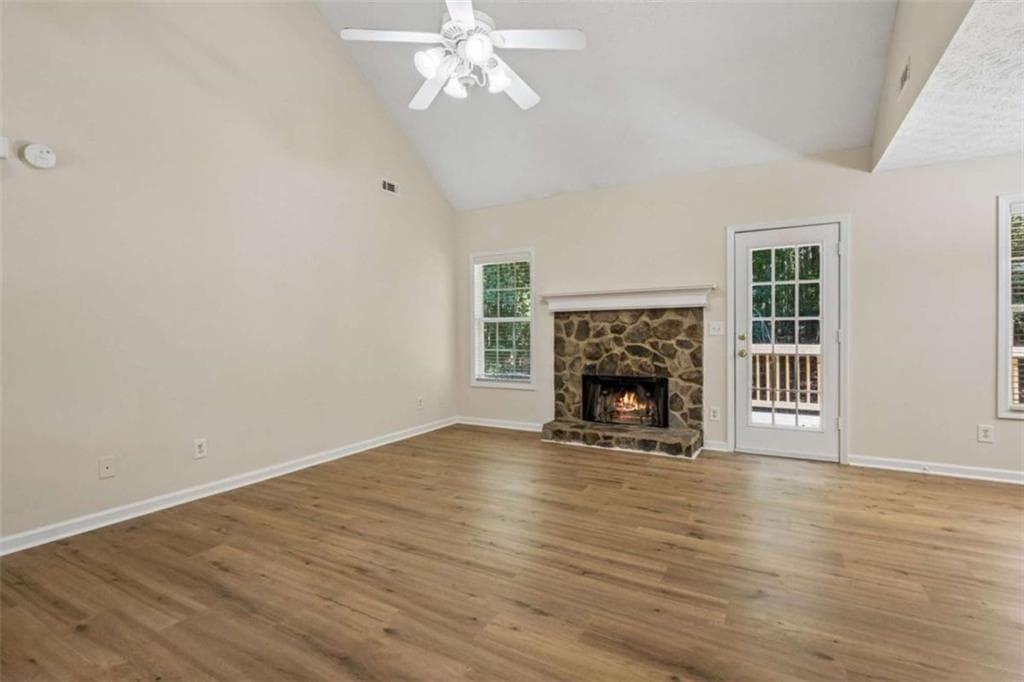 4 bedroom, 2 bathroom, 1,828 sq ft single family residence for sale at 208 Albert Lane, Jefferson, GA 30549 — photo 8