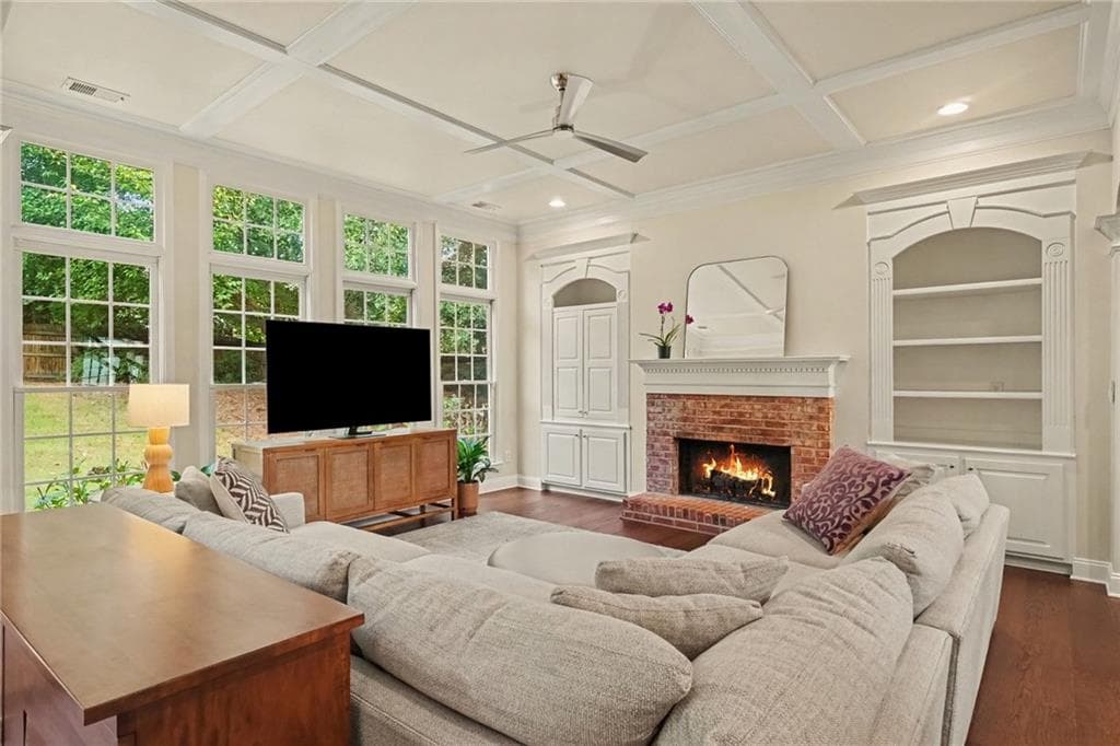 6 bedroom, 4 bathroom, 3,742 sq ft single family residence for sale at 1083 Lakefield Walk, Marietta, GA 30064 — photo 7