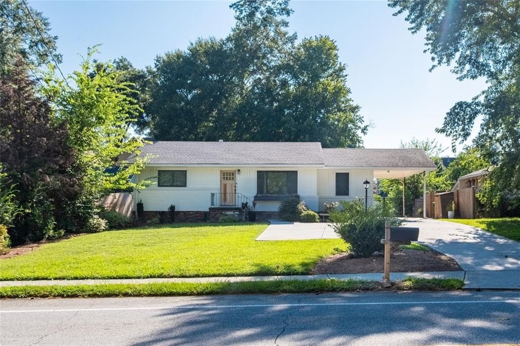 3 bedroom, 1 bathroom, 1,080 sq ft single family residence for sale at 1416 N Druid Hills Road, Atlanta, GA 30319 — photo 2