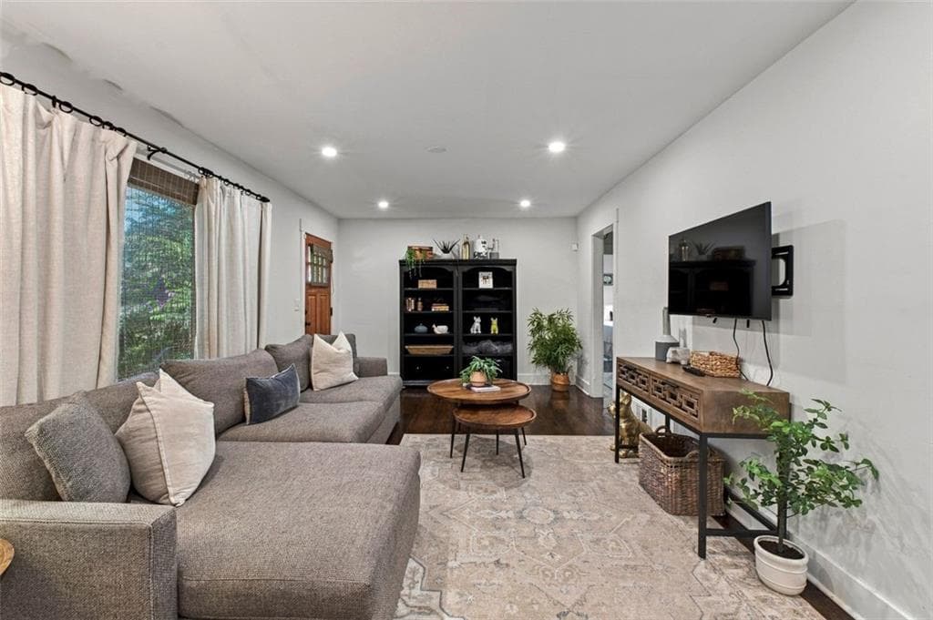 3 bedroom, 1 bathroom, 1,080 sq ft single family residence for sale at 1416 N Druid Hills Road, Atlanta, GA 30319 — photo 8