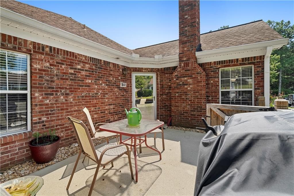2 bedroom, 2 bathroom, 1,211 sq ft condominium for sale at 1841 Kolb Farm Circle, Marietta, GA 30008 — photo 5
