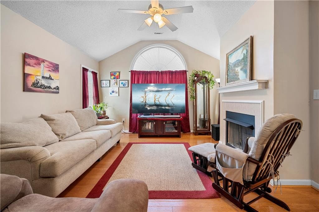 2 bedroom, 2 bathroom, 1,211 sq ft condominium for sale at 1841 Kolb Farm Circle, Marietta, GA 30008 — photo 9