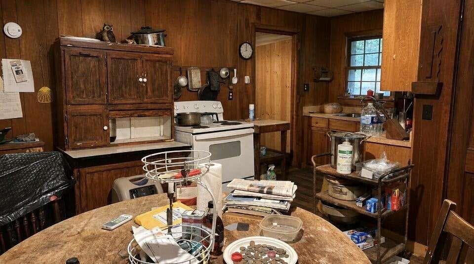 2 bedroom, 1 bathroom, 969 sq ft single family residence for sale at 202 Standing Rock Lane, Ellijay, GA 30540 — photo 5