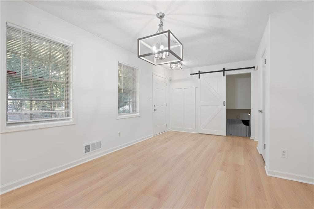 3 bedroom, 2 bathroom, 1,870 sq ft single family residence for rent at 920 Kings Court, Woodstock, GA 30189 for $2,300 a month — photo 4