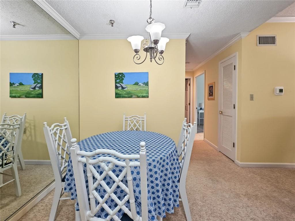 1 bedroom, 1 bathroom, 800 sq ft condominium for sale at 1800 Clairmont Lk A725, Decatur, GA 30033 — photo 7
