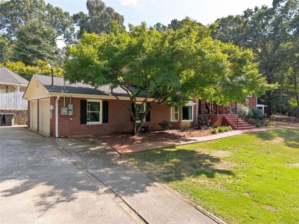 5 bedroom, 4 bathroom, 2,980 sq ft single family residence for sale at 22 Coats Road, Rockmart, GA 30153 — photo 3