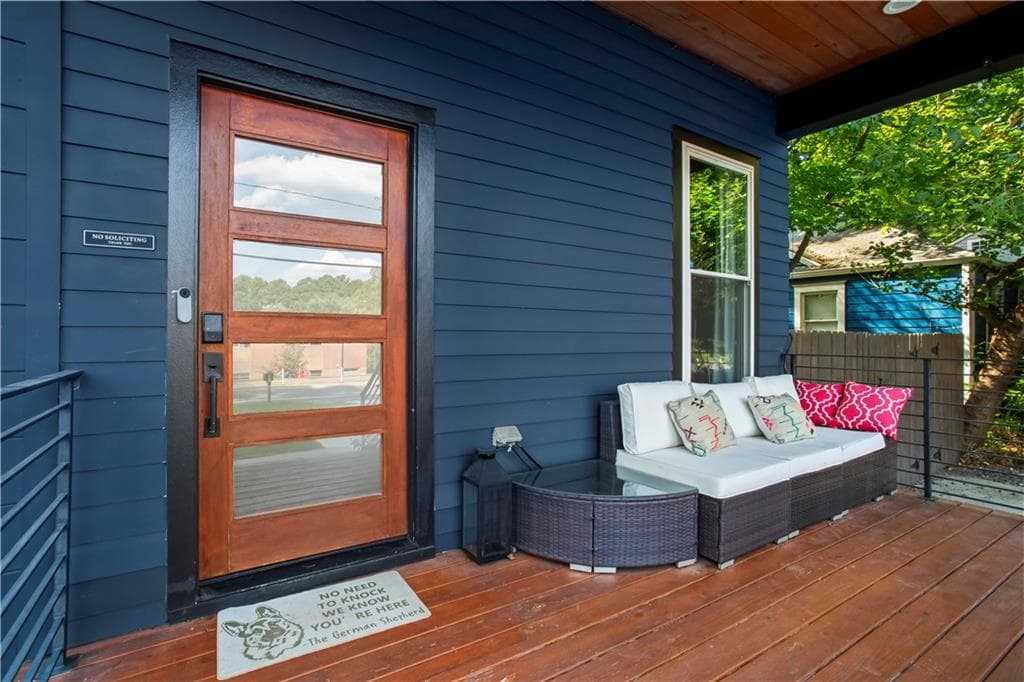 4 bedroom, 3 bathroom, 2,052 sq ft single family residence under contract at 479 Clifton Street, Atlanta, GA 30316 — photo 4