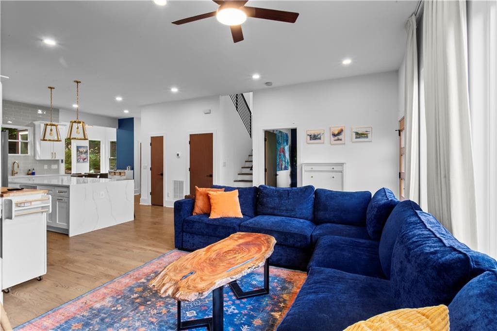 4 bedroom, 3 bathroom, 2,052 sq ft single family residence under contract at 479 Clifton Street, Atlanta, GA 30316 — photo 8