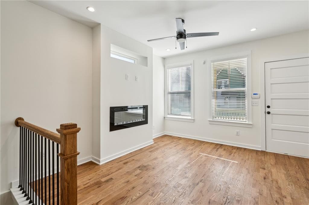3 bedroom, 4 bathroom, 1,676 sq ft townhouse for sale at 1095 Tucker Avenue 503, Atlanta, GA 30310 — photo 4