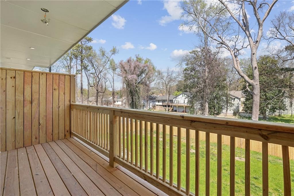 3 bedroom, 4 bathroom, 1,676 sq ft townhouse for sale at 1095 Tucker Avenue 503, Atlanta, GA 30310 — photo 10