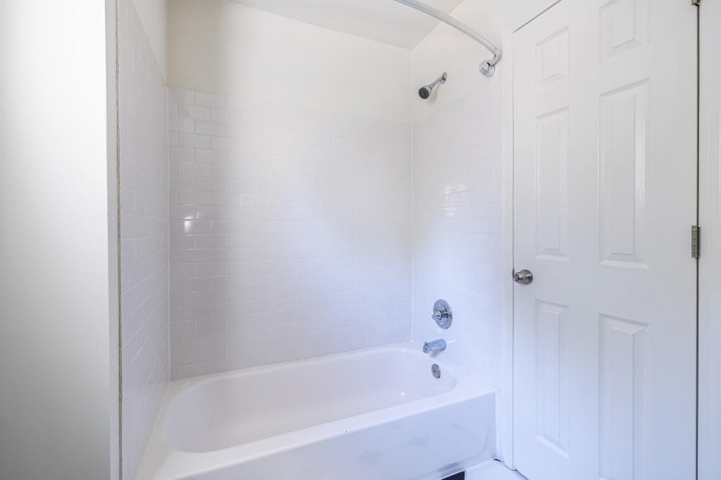2 bedroom, 2 bathroom, 1,134 sq ft single family residence for sale at 320 Glenwood Avenue, Atlanta, GA 30312 — photo 10