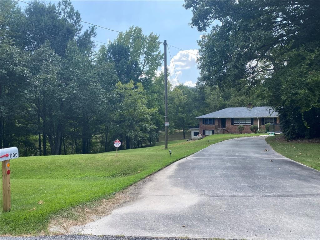 4 bedroom, 3 bathroom, 2,713 sq ft single family residence for sale at 1100 Billy Mcgee Road, Lawrenceville, GA 30045 — photo 3