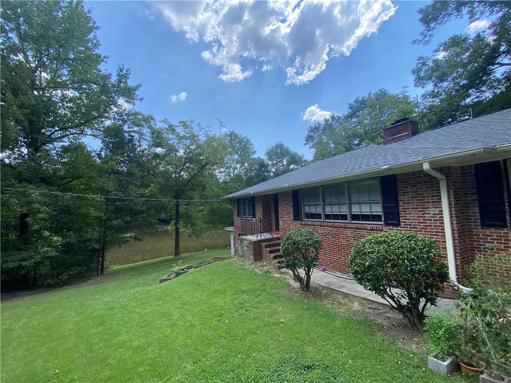 4 bedroom, 3 bathroom, 2,713 sq ft single family residence for sale at 1100 Billy Mcgee Road, Lawrenceville, GA 30045 — photo 5