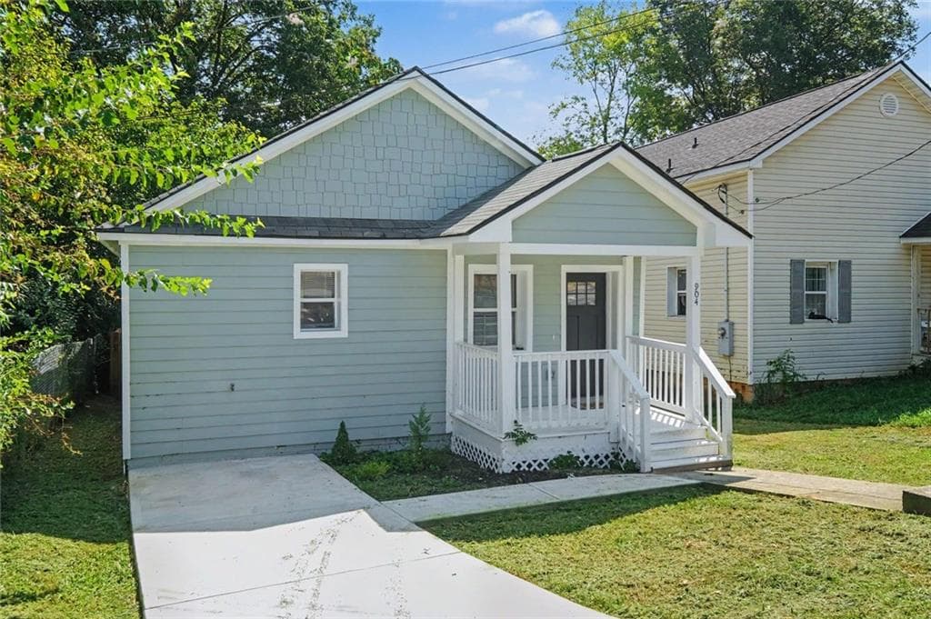 3 bedroom, 2 bathroom, 1,275 sq ft single family residence for sale at 904 Welch Street SW, Atlanta, GA 30310 — photo 9