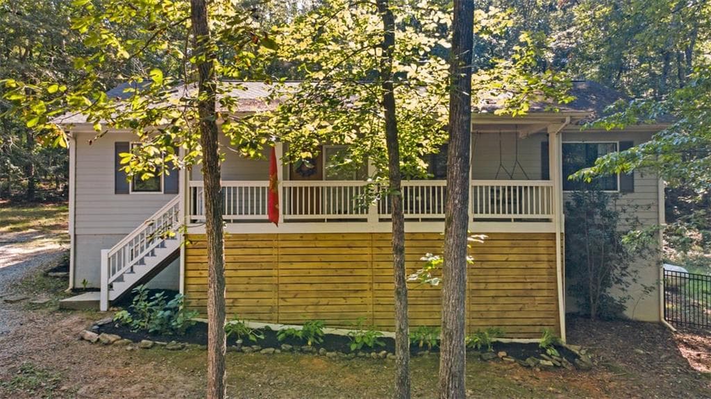 3 bedroom, 2 bathroom, 1,560 sq ft single family residence under contract at 29 Chase Trail, Dawsonville, GA 30534 — photo 2