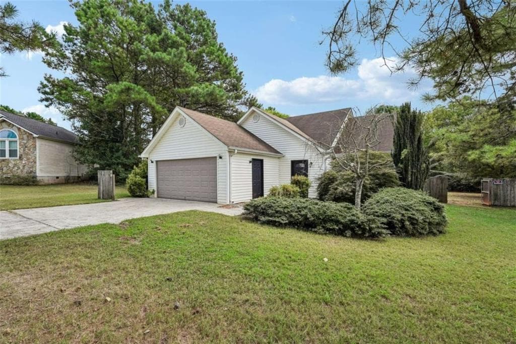 3 bedroom, 2 bathroom, 1,076 sq ft single family residence under contract at 23 Abington Court, Euharlee, GA 30120 — photo 4