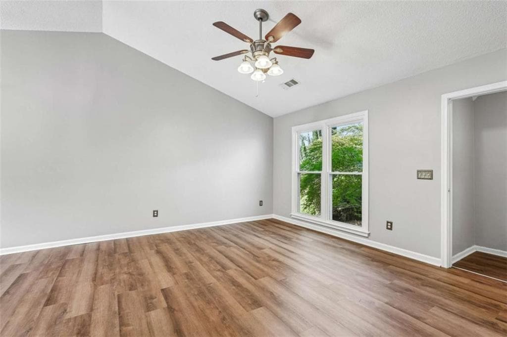 3 bedroom, 2 bathroom, 1,076 sq ft single family residence under contract at 23 Abington Court, Euharlee, GA 30120 — photo 6