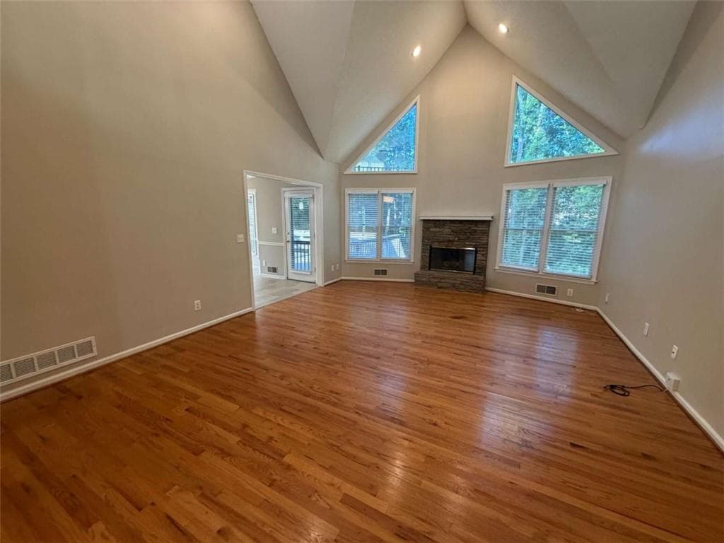 4 bedroom, 3 bathroom, 3,088 sq ft single family residence for rent at 1970 Wynfield Point Drive, Buford, GA 30519 for $2,400 a month — photo 2