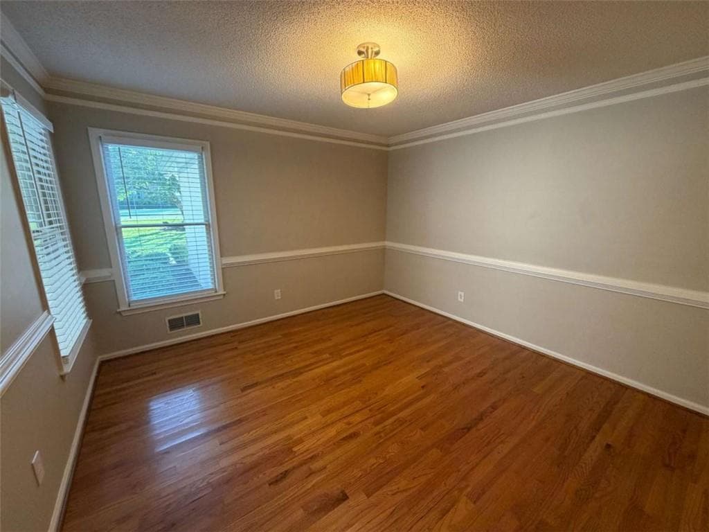 4 bedroom, 3 bathroom, 3,088 sq ft single family residence for rent at 1970 Wynfield Point Drive, Buford, GA 30519 for $2,400 a month — photo 4