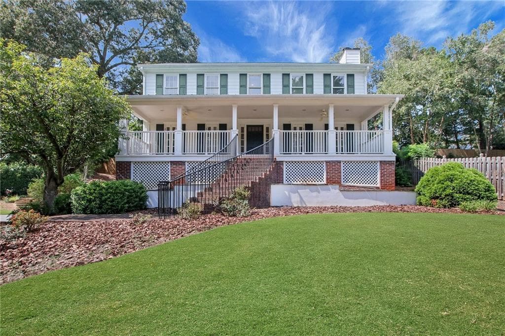 3 bedroom, 3 bathroom, 2,258 sq ft single family residence for sale at 4123 Rivermeade Drive, Lilburn, GA 30047 — photo 2