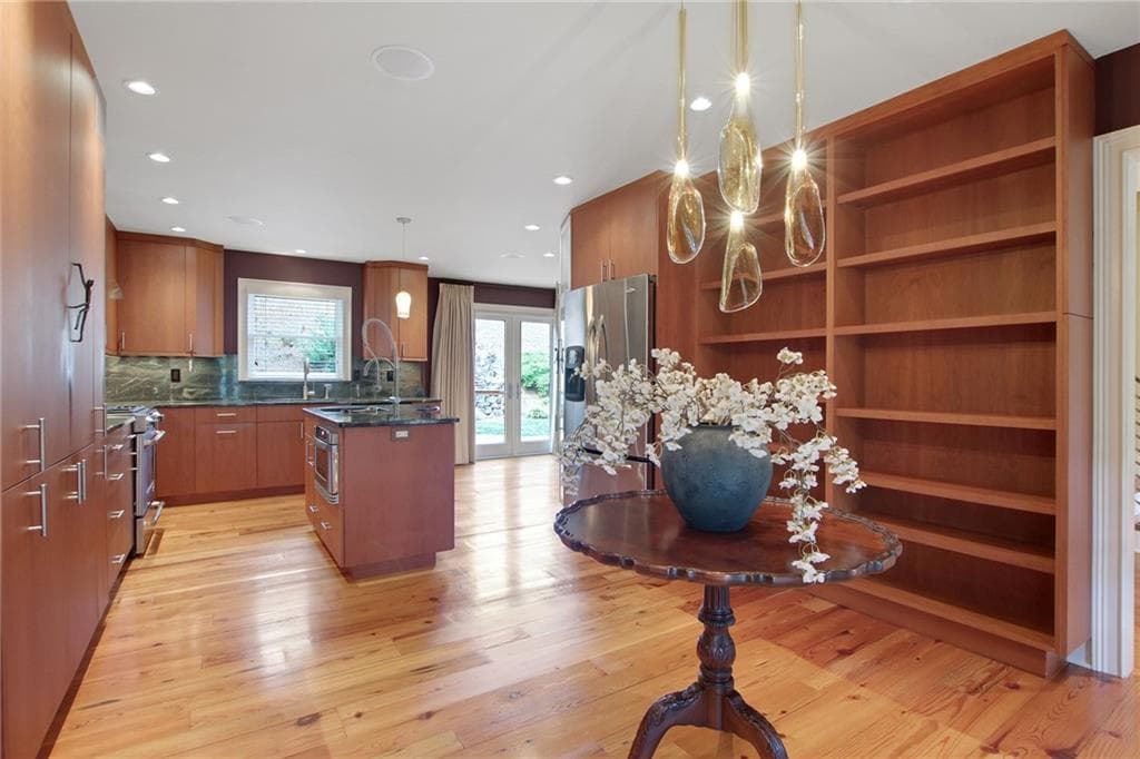 3 bedroom, 3 bathroom, 2,258 sq ft single family residence for sale at 4123 Rivermeade Drive, Lilburn, GA 30047 — photo 7